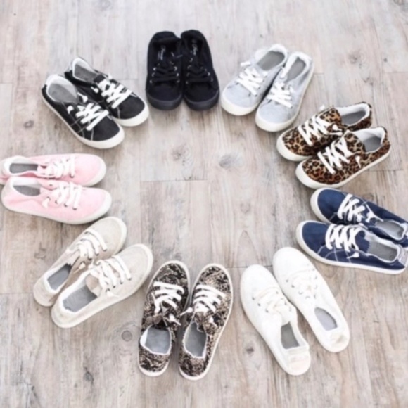 Leopard Print Lace up Sneakers - Picture 2 of 2